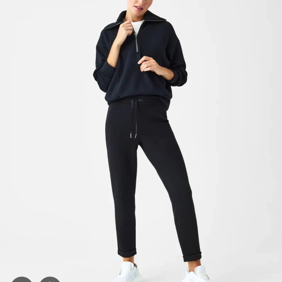 EUC Spanx Airessentials Tapered Leg Pants - Picture 1 of 5